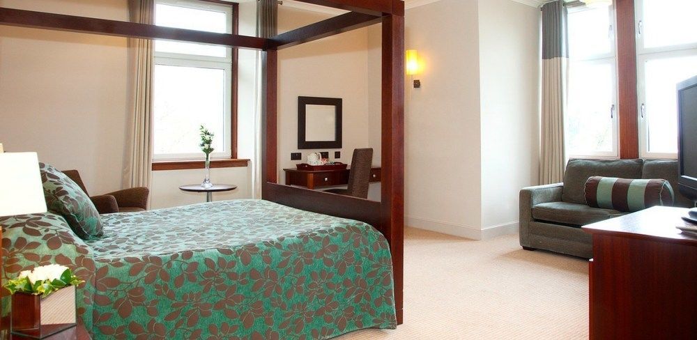 Rosslea Hall Hotel Rhu Εξωτερικό φωτογραφία